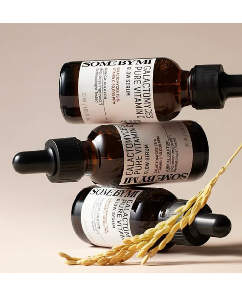 SOME BY MI švytėjimo suteikiantis serumas su vitaminu C, 30 ml.