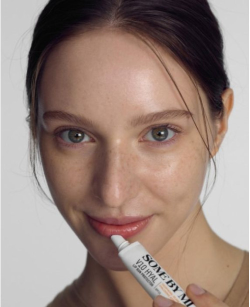 SOME BY MI V10 Hyal Lip Sun Protector SPF15 - lūpų apsauga nuo saulės SPF15 | EGOSkinBeauty.lt